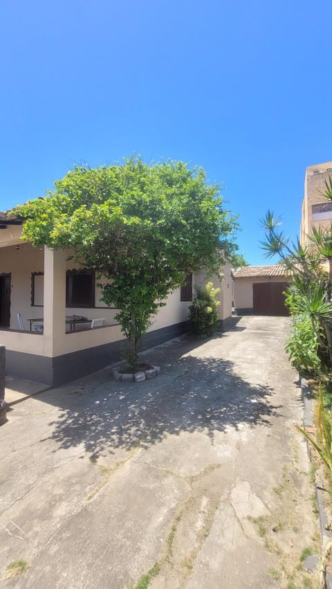 Facade/entrance, Garden, Balcony/Terrace