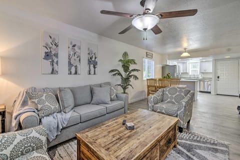 Downtown Gilbert Condo with Screened Porch! Eigentumswohnung in Gilbert