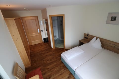 Bed, Photo of the whole room, wardrobe