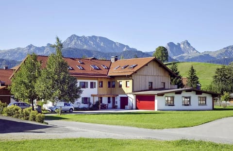 Property building, Nearby landmark, Day, Natural landscape, Mountain view