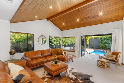 Hikanui Haven - Havelock North Holiday Home House in Havelock North