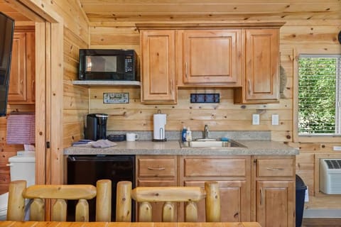 Adorable little cabin #28 Casa in Kernville
