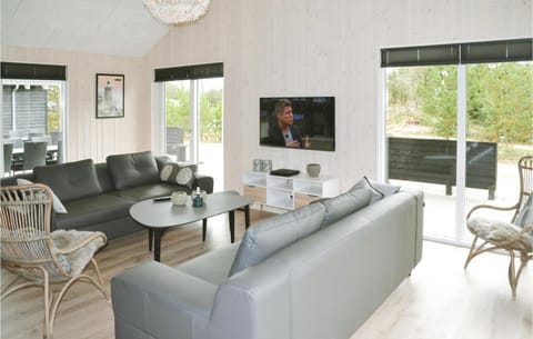 Stunning Home In Henne With Indoor Swimming Pool House in Henne Kirkeby