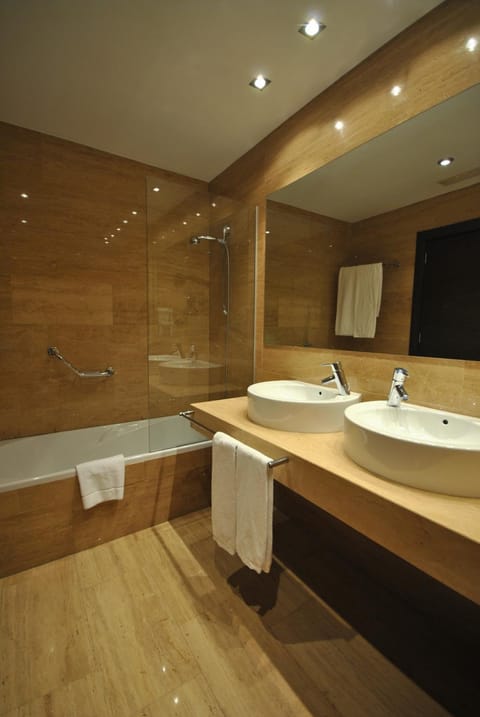 Bathroom, Bedroom