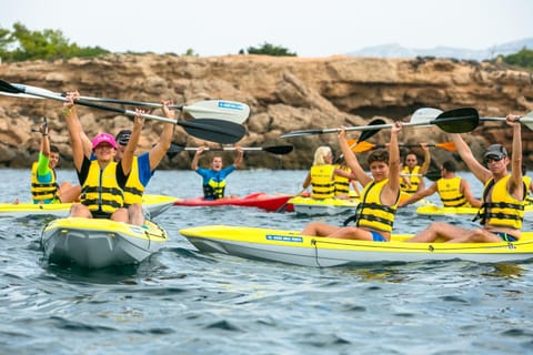 Canoeing, Entertainment