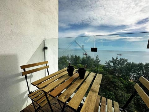 PD D'Wharf Duplex 3BR - Full Seaview (Up To 12 Pax) Condo in Port Dickson