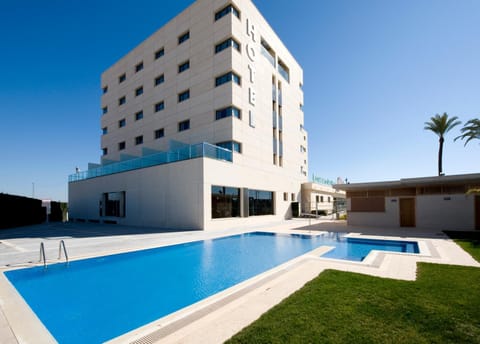 Property building, Day, Swimming pool, Swimming pool