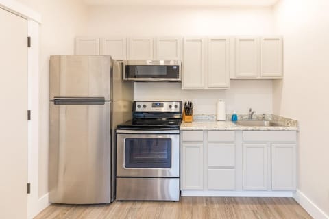 Updated 2 Bedroom Apartment Condominio in Great Falls