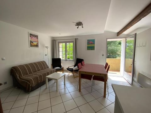 Domaine des fouques House in La Londe-les-Maures