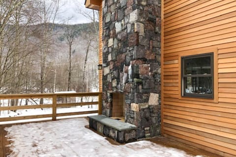 Gondola Lodge House in Killington