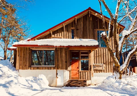 Property building, Day, Winter