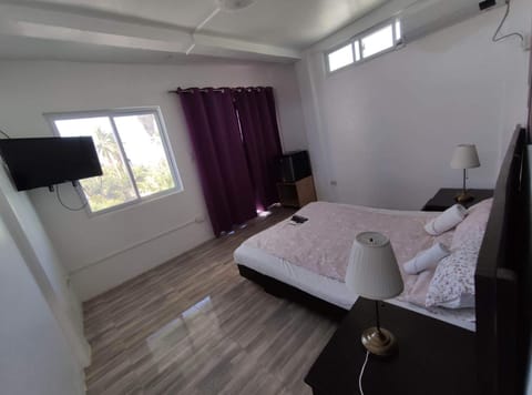 Couple room in Holidays Beach Resort Location de vacances in Bolinao