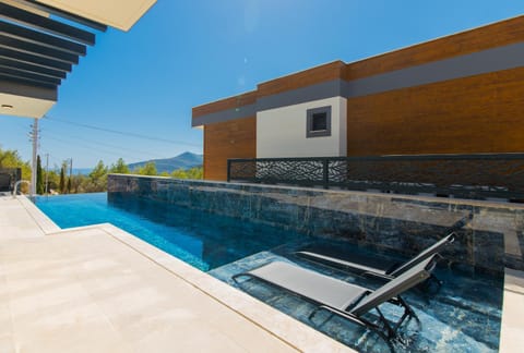 Miel Suites-3 Luxury Villa with Private Pool&Sauna Chalet in Kalkan Belediyesi