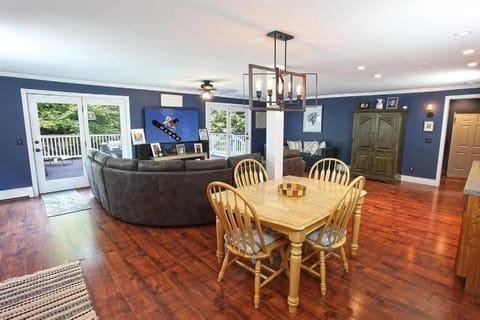 Elegant Ski Home on 2 Private Acres House in West Dover