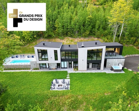 Panorama Charlevoix - Pool, Spa, Exceptional View Villa in Baie-Saint-Paul