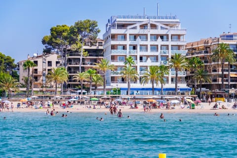 Facade/entrance, Beach