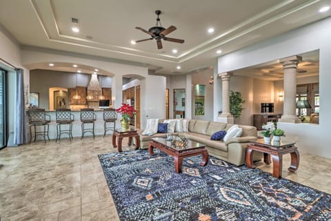 Pet-Friendly Phoenix Home Pool and Spa! Maison in Laveen Village