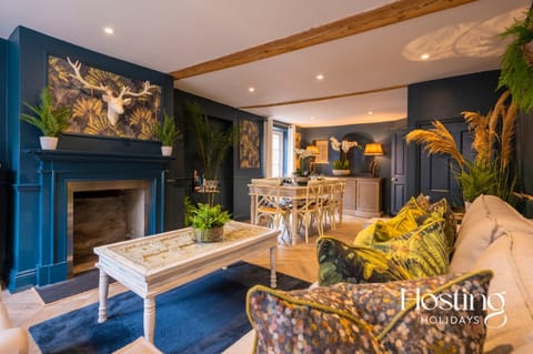 Riverside House - A Truly Unique Stay For 8 Guests House in Wycombe District