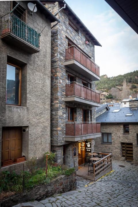 Property building, Natural landscape, Mountain view