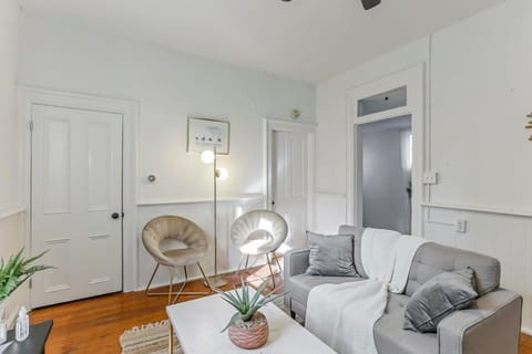 Housepitality - The Short North Sanctuary Apartment in Short North