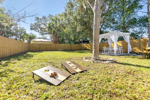 Coco's Cottage-Dog Friendly Mins to Town Chic House in Saint Augustine