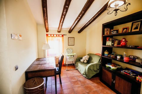 Mas Fullat cottage, Alforja tarragona Farm Stay in Baix Camp