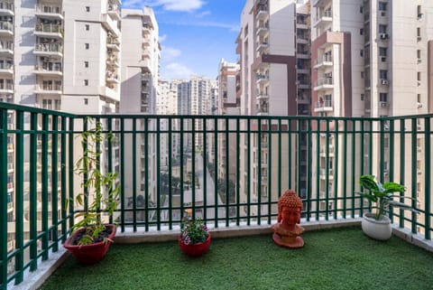 Patio, Day, View (from property/room), Balcony/Terrace, City view