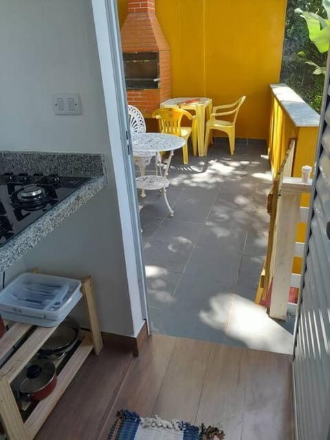 Kitchen or kitchenette, Seating area, Dining area