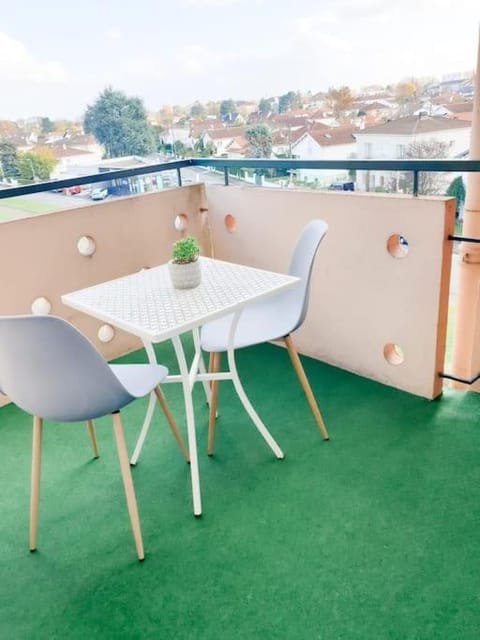 Cosy Mûre - 4 CH - Wifi- Parking gratuit Condo in Pau