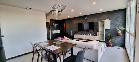 Kitchen or kitchenette, Living room, Seating area