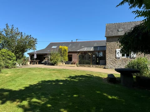 Grand gîte la Maison d'Amélie House in Brittany