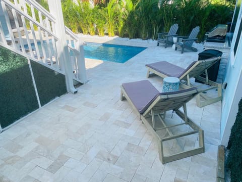 Pass-A-Grille Key West Style Compound Pool BBQ House in Tierra Verde