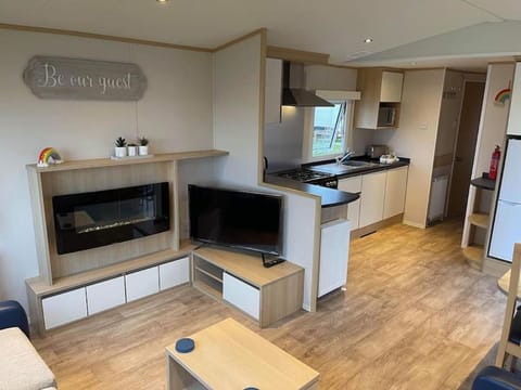 Lexi Lodge @ Littlesea Holiday Park, Weymouth Apartment in Weymouth