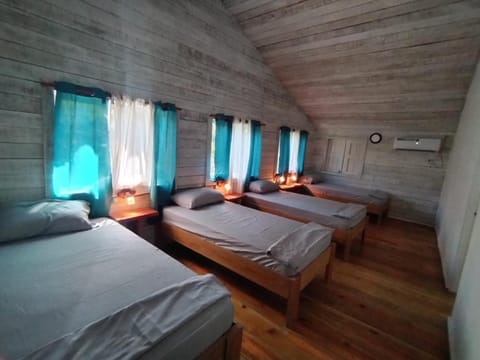 Tierra Verde Bed & Breakfast Bed and Breakfast in Bocas del Toro Province
