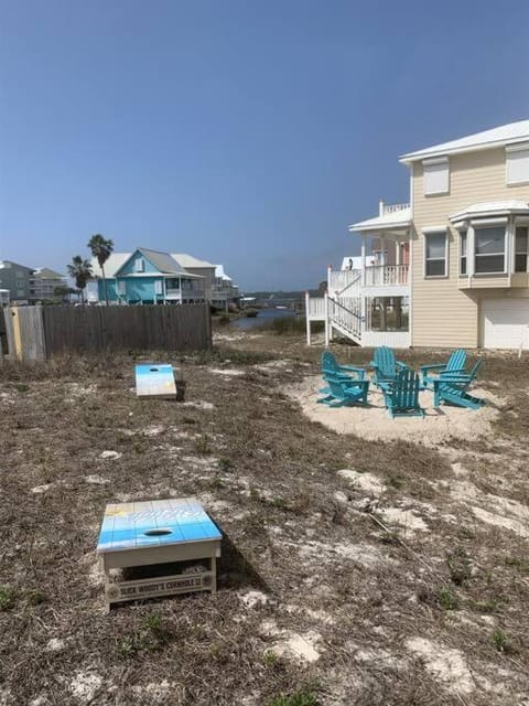 Dune Just Fine House in West Beach