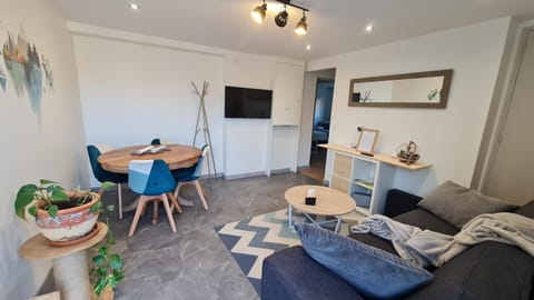 Appartement indépendant dans maison près d'Annecy Apartment in Haute-Savoie
