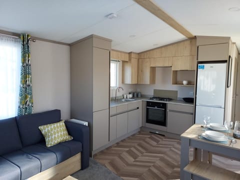 Hoburne Bashley Self-Catering Holiday Home Terrain de camping /
station de camping-car in New Milton