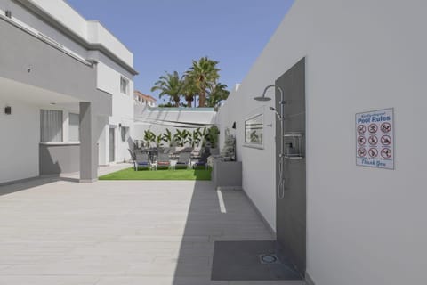 Beautiful Villa - Near Los Cristianos Villa in Abona