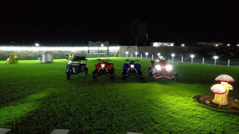 مزرعة دريم للتأجير Campground/ 
RV Resort in Ras al Khaimah