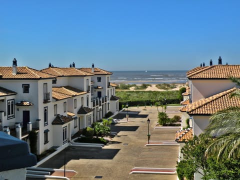 Patio, Garden, Beach