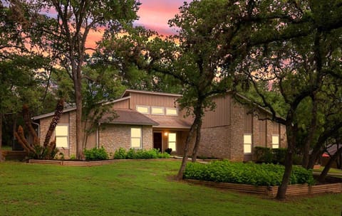 Property building, Garden view