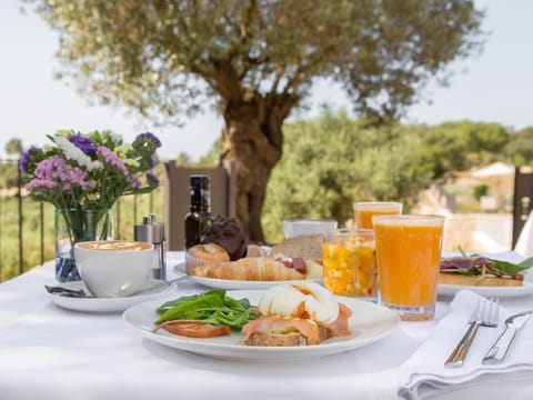 Fincahotel Treurer - Olive Grove & Grand House - Adults Only Hotel in Pla de Mallorca