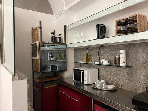 Coffee/tea facilities, Kitchen or kitchenette, minibar, pet friendly, toaster