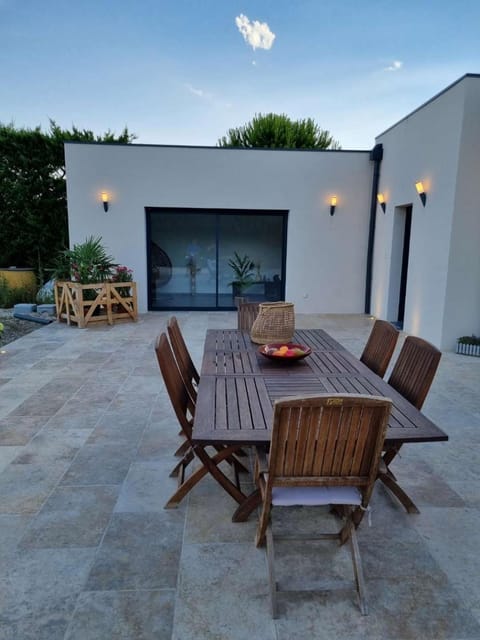 Villa contemporaine Villa in Pernes-les-Fontaines