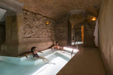 Hot Spring Bath, Hot Spring Bath, Hot Tub, Hot Tub, Massage, Massage, Sauna, Steam room, Spa and wellness centre/facilities, Spa and wellness centre/facilities, Open Air Bath, Open Air Bath, Public Bath, Public Bath