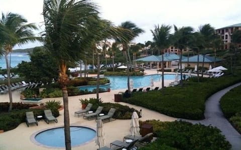 Ritz Carlton Club, St, Thomas - 2BR Luxury oceanfront villa! condo Condominio in Virgin Islands (U.S.)