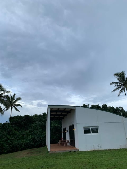 Saralee’s House Alojamiento y desayuno in Tonga