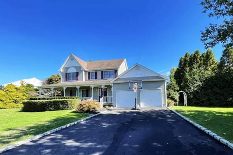 4BR NOFO Home in Heart of Wine Country (w/ Pool) Maison in Southold