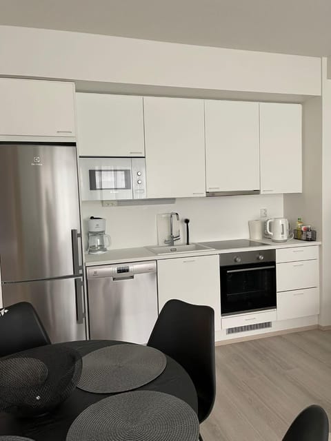 Coffee/tea facilities, Kitchen or kitchenette, Dining area, dishwasher, minibar, pet friendly, stove, toaster