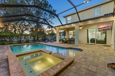 Pool view, Swimming pool, sunbed